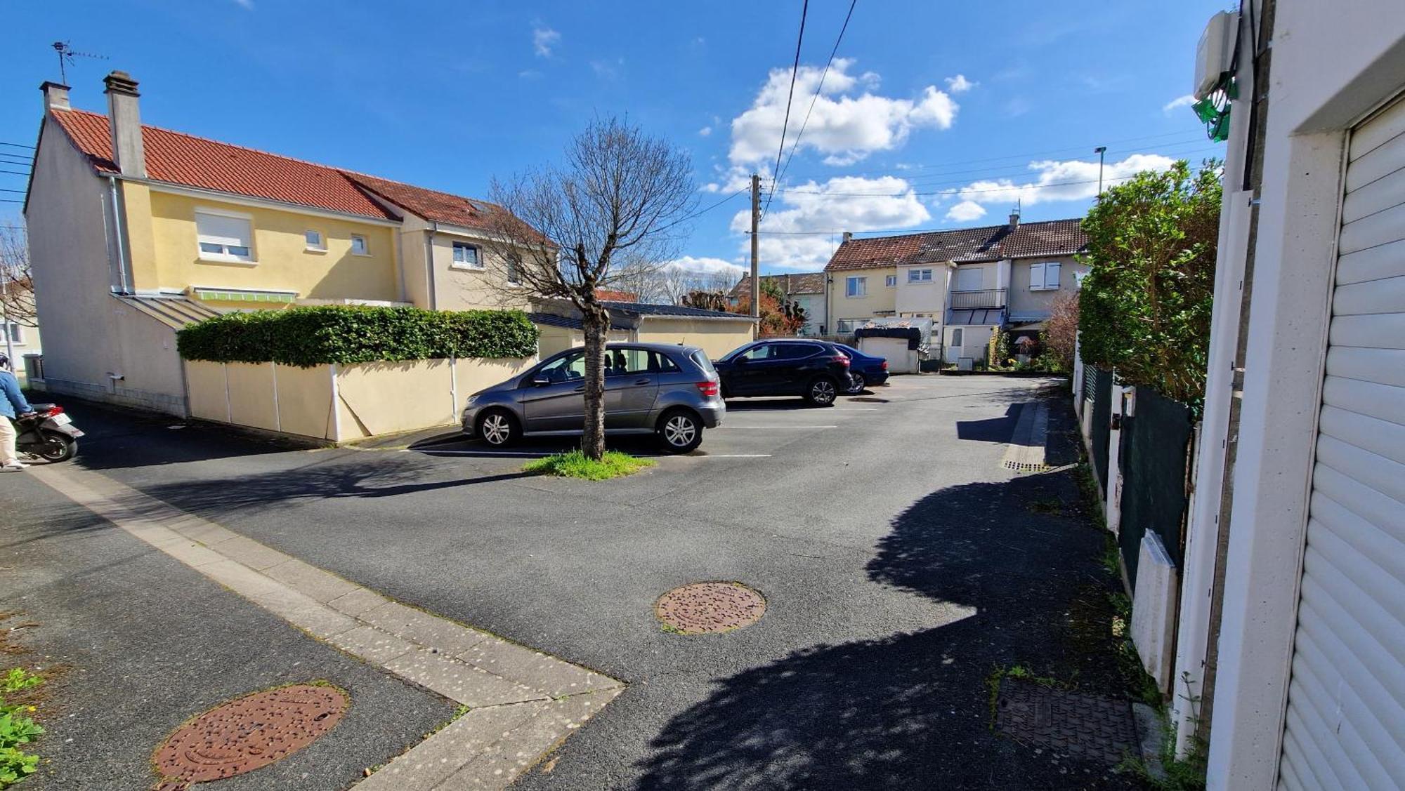 Maison 3 Chambres 6 Personnes Et Garage Chateauroux Exterior photo